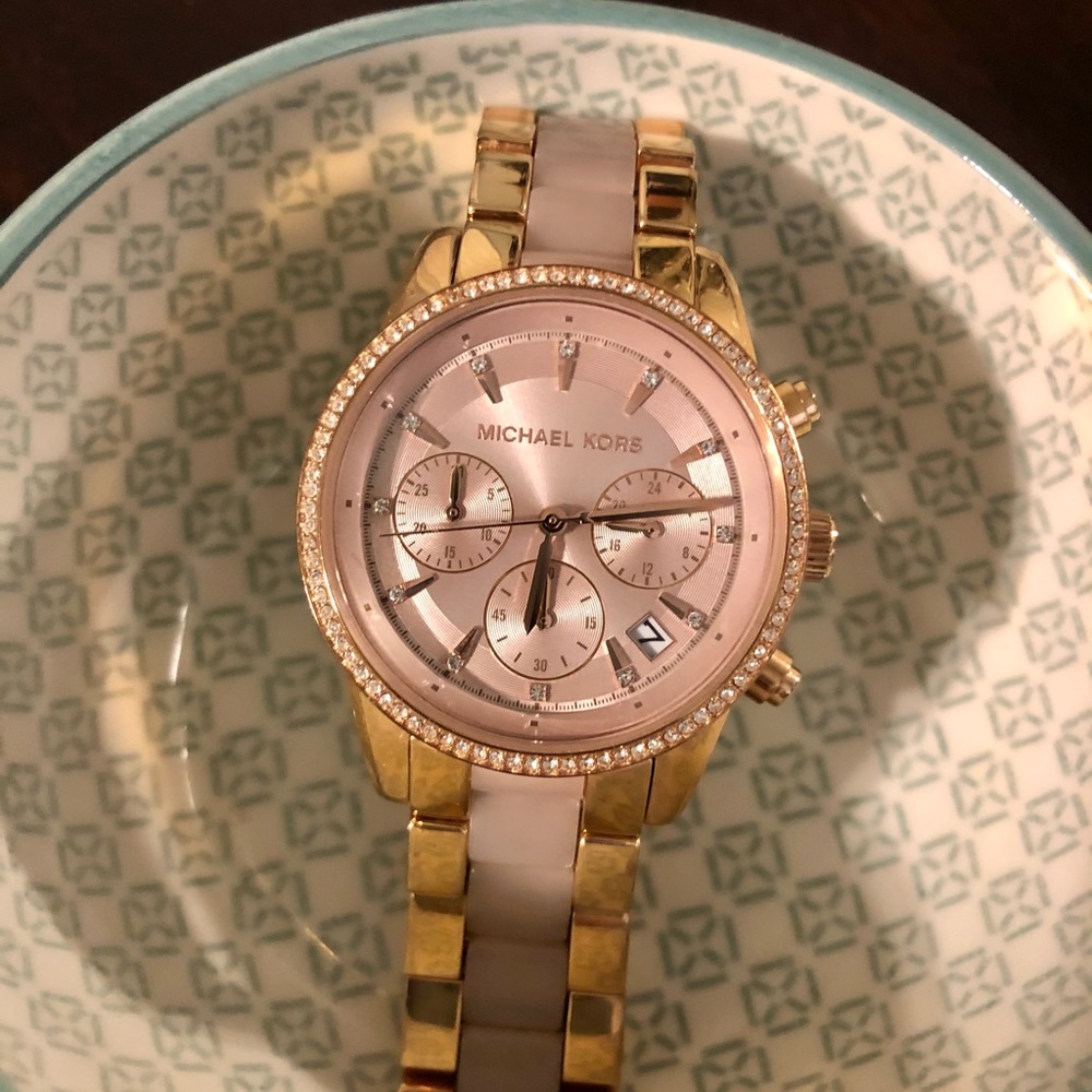 Michael Kors Ladies Watch - Picture 3 of 12